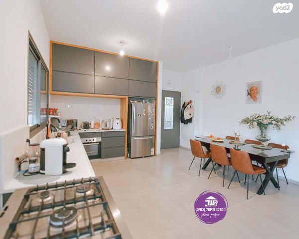 בית פרטי/ קוטג', דרך הצבר, ראש פינה