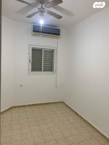 דירה, אריה רובין 18, משמר נוף, לוד