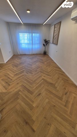 דירה, חללי אגוז, גני אביב, לוד