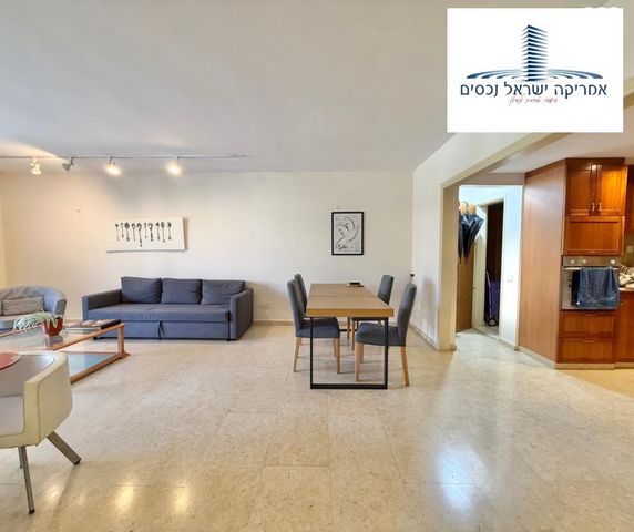 דירת גן, הרצליה פיתוח, הרצליה