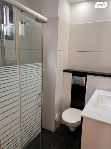 גג/ פנטהאוז, רחל, מרכז, קרית עבודה, חולון