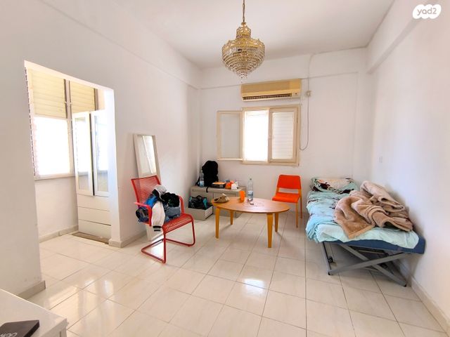 דרך קיבוץ גלויות 