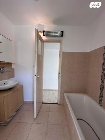 דירה, בני אפרים, מעוז אביב, תל אביב יפו