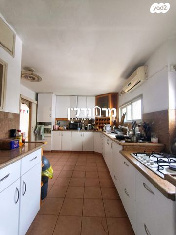 דירה, שדרות וייצמן, רמת השרון