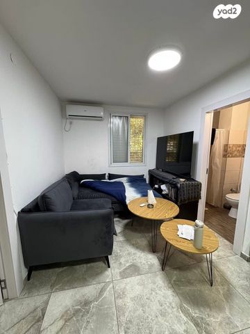 דירה, יעקב קינמון, עפולה