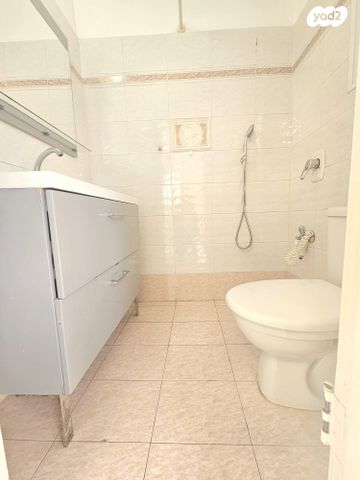 דירה, יוסף צבי 70, אזור הבילויים, רמת גן