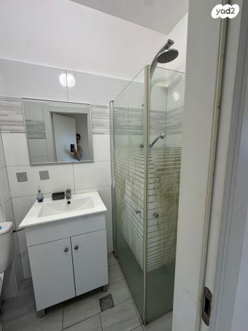 דירה, הגיבורים 90, נווה פז, חיפה