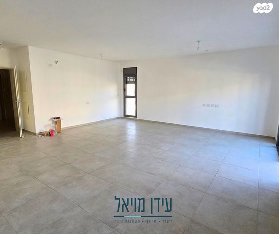 דירה, בת חפר, בת חפר