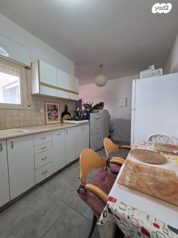 דירה, קרן היסוד 65, מרכז העיר, סביניה, הוותיקה, קרית ביאליק