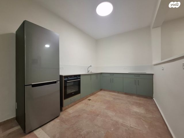 דירת גן, בנימין ד'ישראלי, טלביה, קוממיות, ירושלים