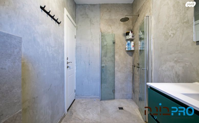 דירה, אחד העם, א' / צפון מזרח העיר, רחובות