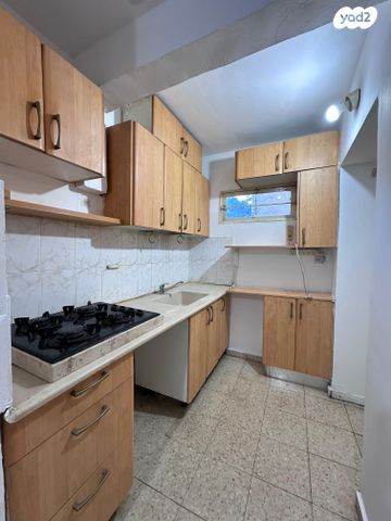 דירה, בני אפרים, מעוז אביב, תל אביב יפו