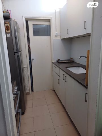 דירה, דגל ראובן, בר יהודה, פתח תקווה