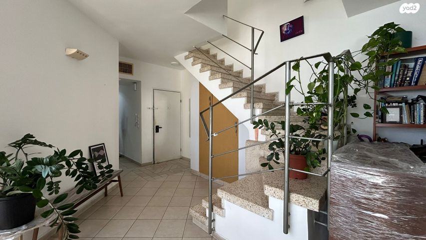 גג/ פנטהאוז, גורדון, בורוכוב, גבעתיים