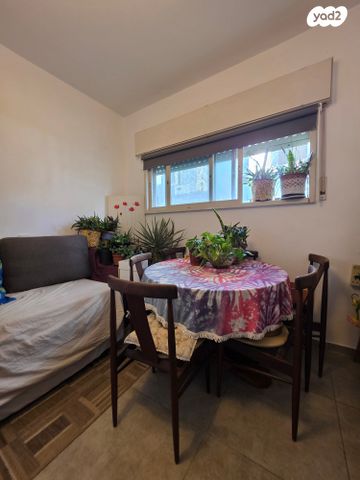 דירה, קרן היסוד 65, מרכז העיר, סביניה, הוותיקה, קרית ביאליק