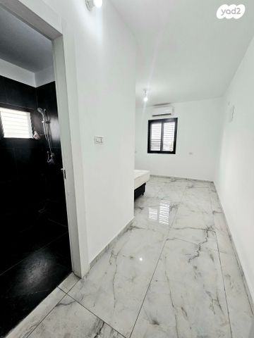 דירה, יהודה הלוי, קרית ים ג', קרית ים