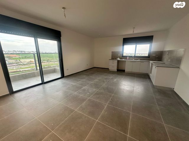 דירה, גן יבנה מערב, גן יבנה