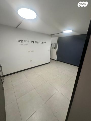 דירה, אחד העם 7, חיפה