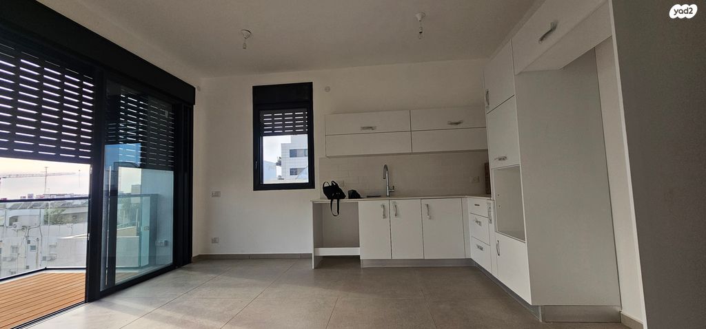 דירה, שדרות ביאליק, הדר, רמת השרון