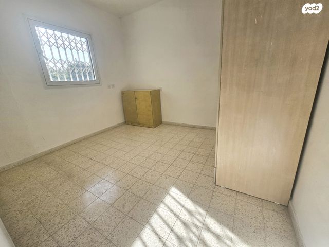 דירה, יוסף צבי 70, אזור הבילויים, רמת גן