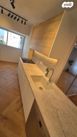 דירה, חללי אגוז, גני אביב, לוד