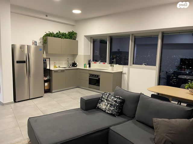 דירה, דרך מנחם בגין 150, מונטיפיורי, הרכבת, תל אביב יפו