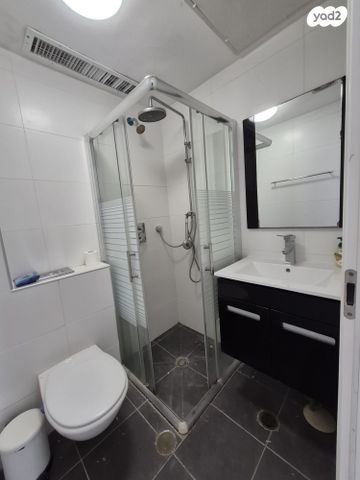 דירה, נווה גן, רמת השרון