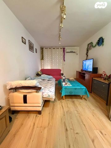 גיורא יוספטל 34