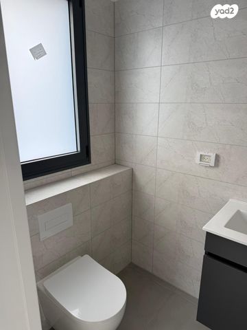 דירה, דניאל, ניצנה, בת ים