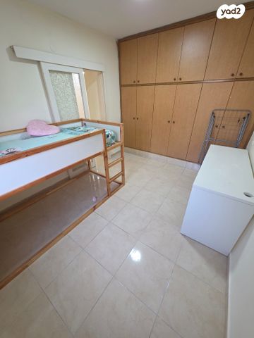 דירה, ארלוזורוב 27, רוטשילד עצמאות, בת ים