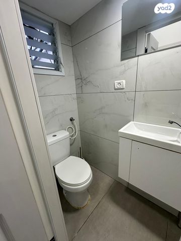 דירה, יוסף 53, הדר מרכז, חיפה