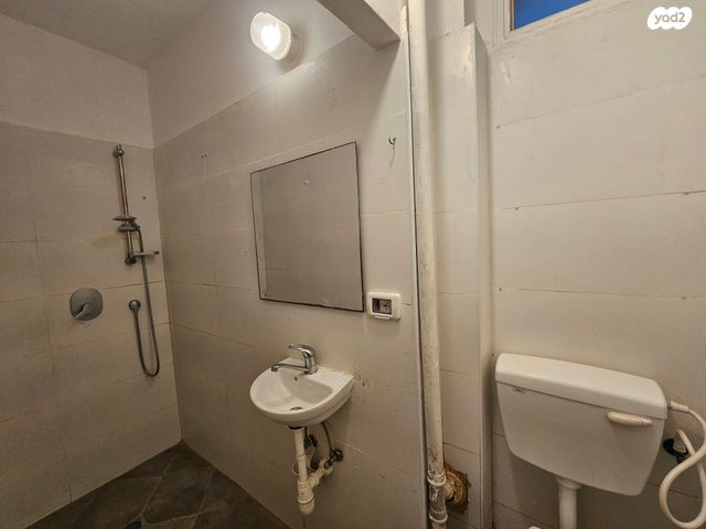 דירה, יאנוש קורצ'אק 10, לב העיר, בת ים