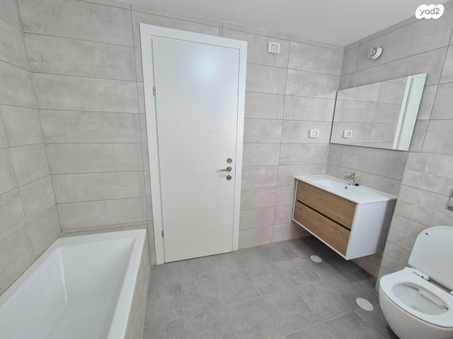 דירה, שדרות בנימין 90, רמת חן ובן ציון, נתניה