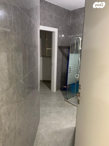 דירה, אריה רובין 18, משמר נוף, לוד