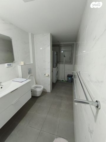 דירה, רעננה