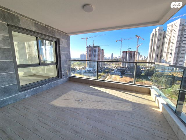 דירה, שדרות בנימין 90, רמת חן ובן ציון, נתניה