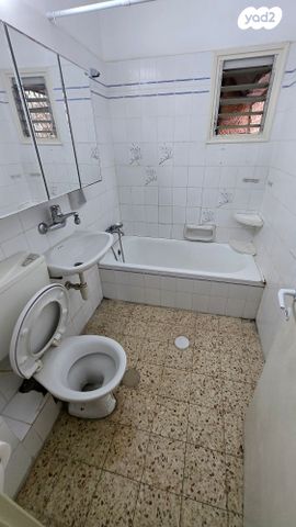 דירה, פרופס, נווה רם, שיכון מזרחי, רמת גן