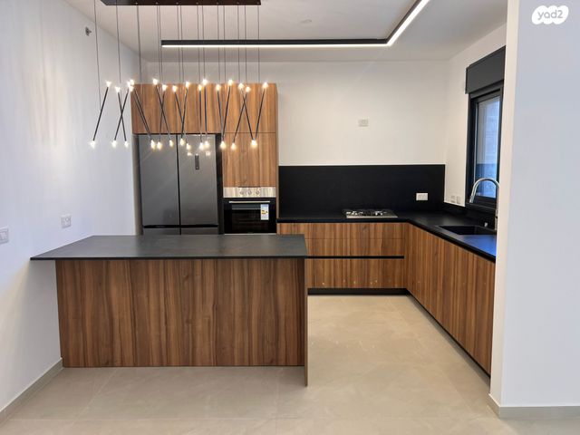 דירה, אייזיק רמבה, נוף הטיילת, נתניה