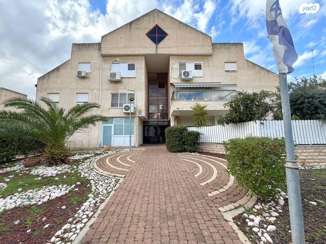 דירה, חיים 8, אפק, קרית ביאליק