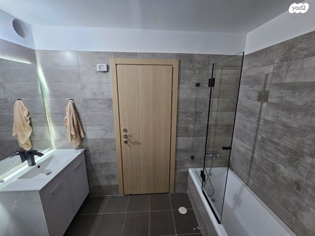 דירה, קרל פופר 5, נתניה