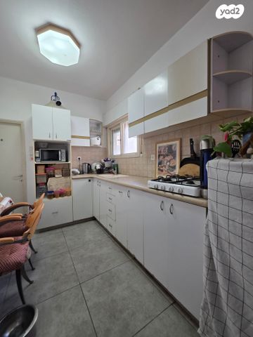 דירה, קרן היסוד 65, מרכז העיר, סביניה, הוותיקה, קרית ביאליק