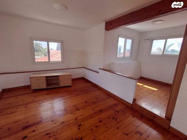 יחידת דיור, נווה עמל, הרצליה