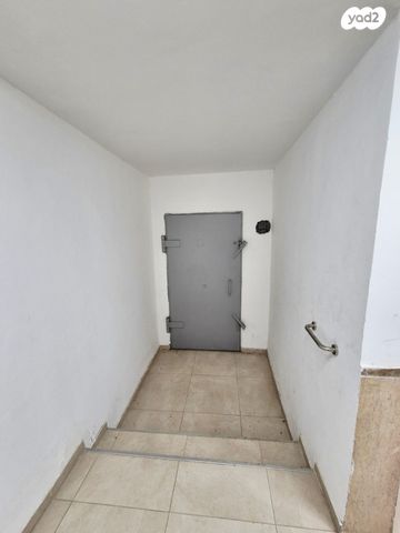 דירה, הרב ינובסקי, רמז, מערב ותיק, ראשון לציון