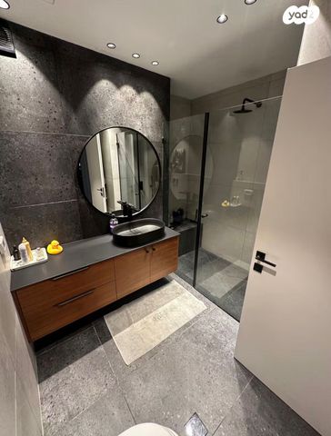 דירה, המעיין 3, שכונת הראשונים, רמת גן