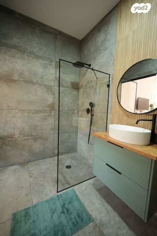 סאבלט, קרית אתא