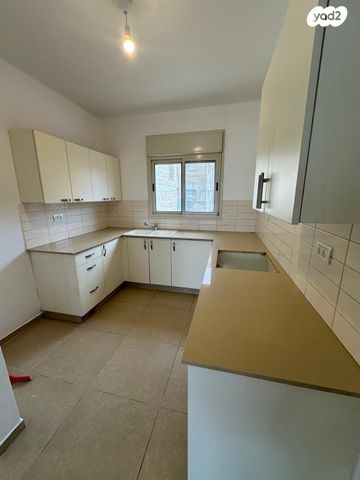 דירה, הערבה 31, אריאל