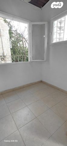 דירה, לאן 27, שכונת חשמונאים, מרכז העיר א, רמת גן