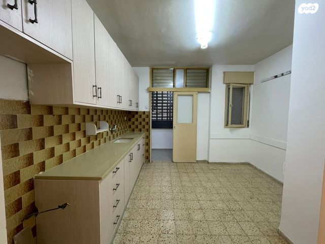 דירה, וייצמן, עיר, מרכז העיר, נהריה