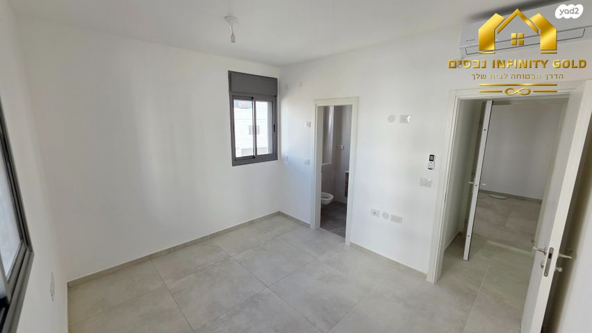 דירה, רקפת 6, הפרחים, חריש