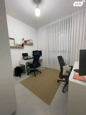 דירה, ביאליק, מרכז, קרית עבודה, חולון